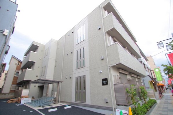 ルピナスAの物件外観写真